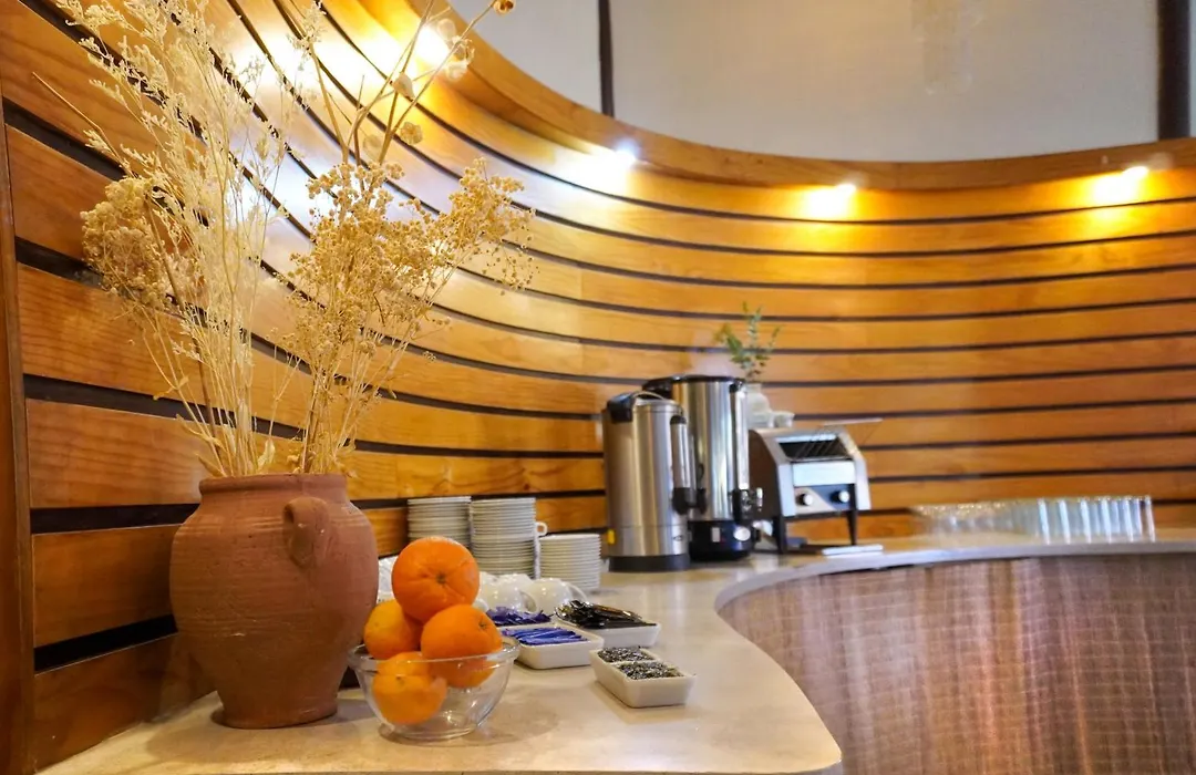 Hotel Serena Suite-1